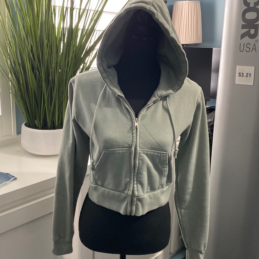 Brandy Melville green cropped Zip Hoodie Sweatshirt, GUC